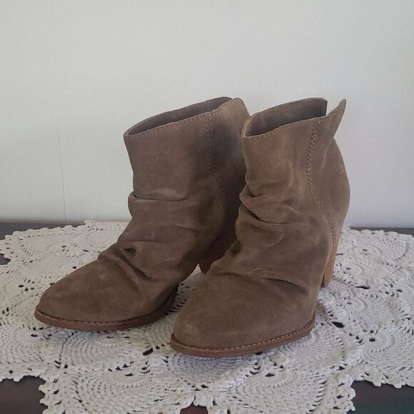 Cute Splendid Taupe Suede Leather Slouchy Boots Sz 7.5M - Picture 3 of 9
